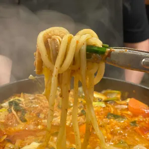 모다다 사진