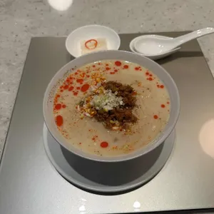 피에세 사진
