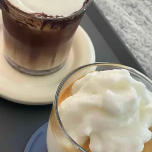유니드콤마 사진