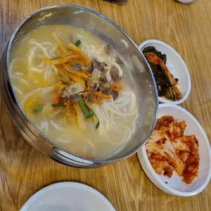 명동칼국수 메밀막국수 사진