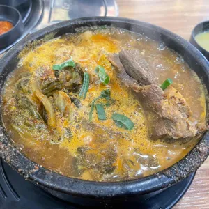 본가 왕뼈감자탕 사진