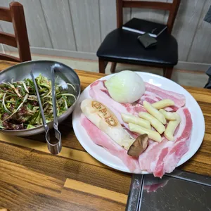 건널목삼겹살 사진