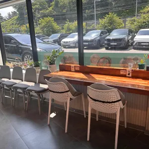 멜버나잇 리뷰 사진