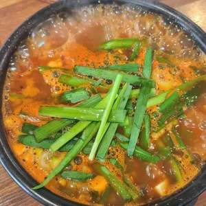 본가굴국밥조개찜 사진