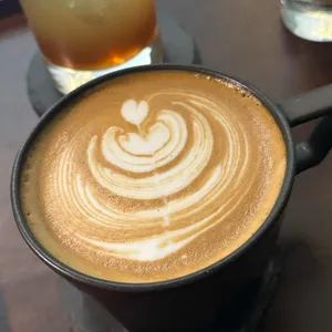 안밀 사진