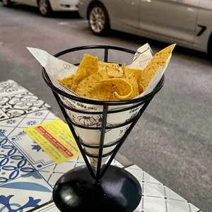 교촌치킨 사진