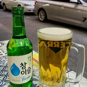 교촌치킨 사진