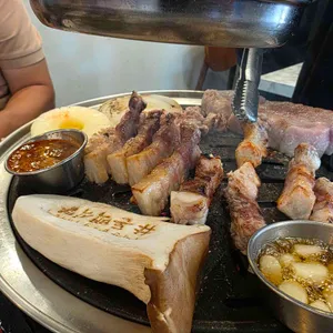 돈백식당 사진