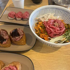 육회바른연어 사진 1