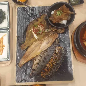 달빛에구운고등어 사진