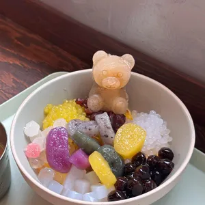웨일 카페 사진