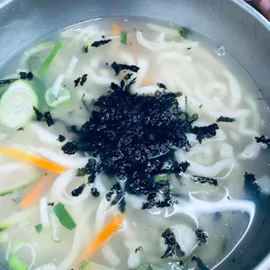 명이칼국수 사진