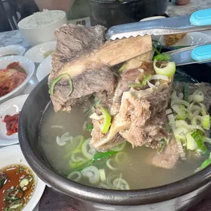 우일옥 사진