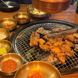 육몽 사진