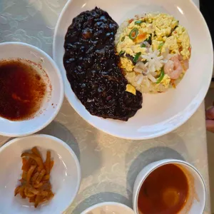 칭진 사진