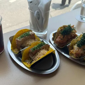 타크 리뷰 사진