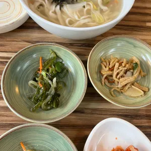 농부우리밀손칼국수 사진