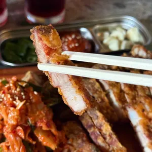 올라나뚜랄 우노 사진