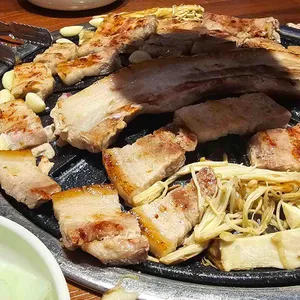 고기싸롱 사진