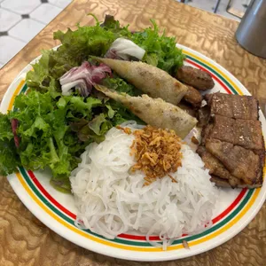 꾸아 사진