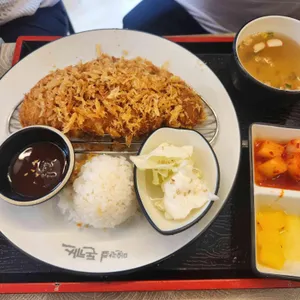 미술관옆 돈까스 사진