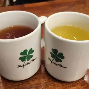 네잎클로버 사진