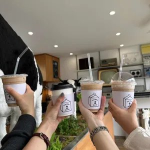 플러스마이너스 밀크티 사진