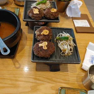 덕인관 사진
