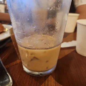 폴바셋 사진