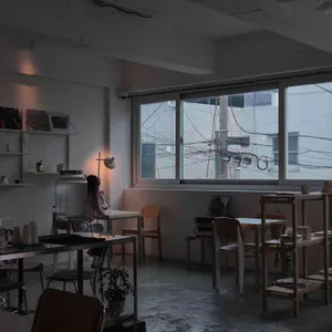 인아웃 리뷰 사진
