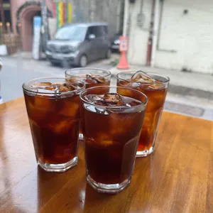 더베이커스테이블 사진