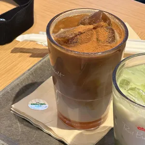 폴바셋 사진
