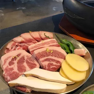 강릉고깃집 금돈 사진