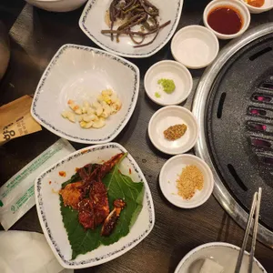 육향정 사진