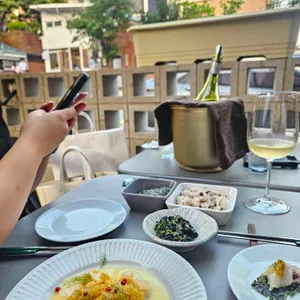 필운동주 사진