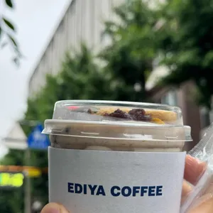 이디야커피 사진