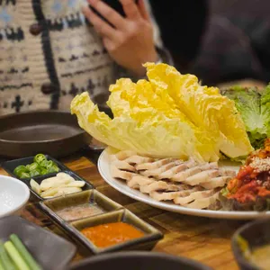 굴예찬 사진