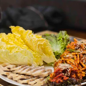 굴예찬 사진