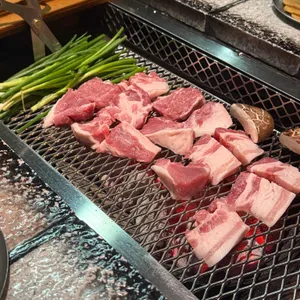 산청숯불가든 사진