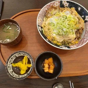 돈카춘 사진