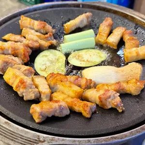 홍교집 사진