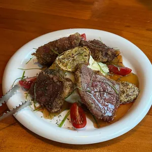 오얏리 OYATRI 사진