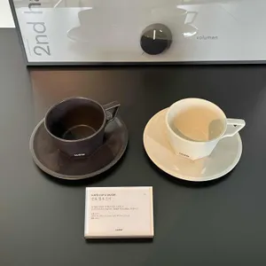 엘로우 사진
