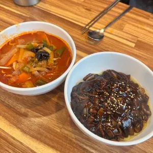 신얼큰이짬뽕 사진