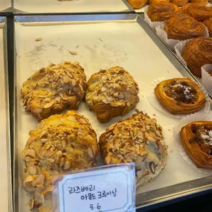 마하 사진
