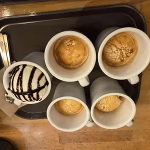 더 카페 신방 사진