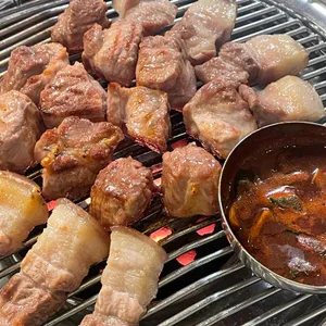 돈사돈 사진