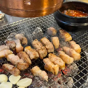 삼백직화구이집 사진