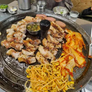 목구멍 사진