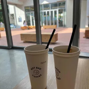 낫배드커피 사진